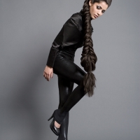 Model Mamira