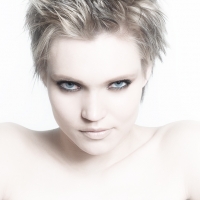 Model Manon