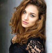 Model Amaya